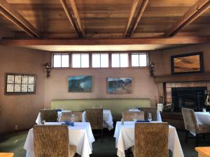 Mountain Home Inn - Booking Information