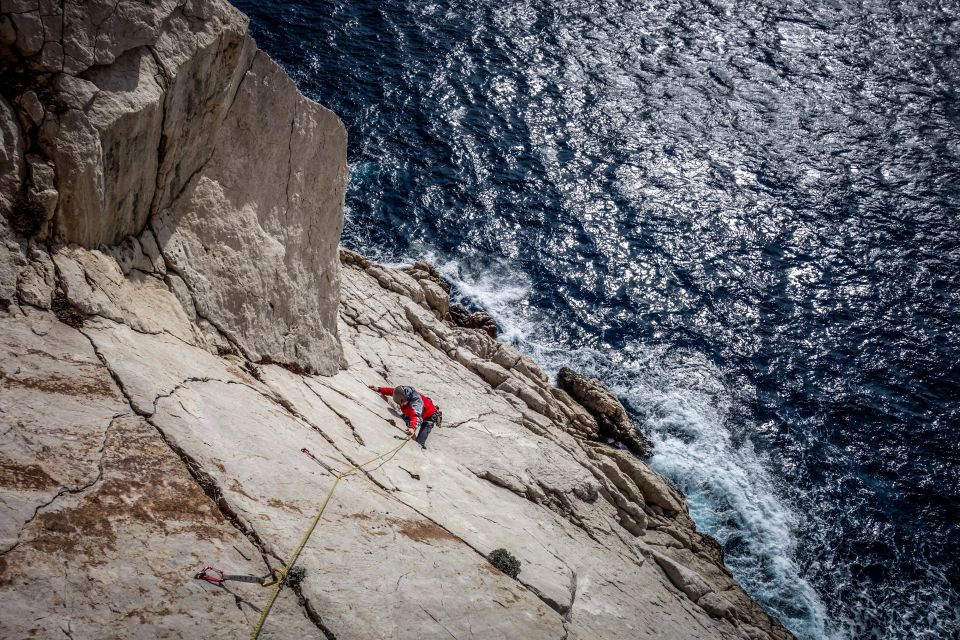 Multi Pitch Climb Session in the Calanques Near Marseille - Location and Accessibility