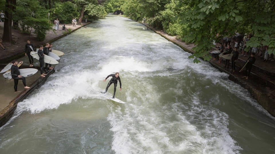 Munich: 3 Hours Amazing River Surf - Eisbach in Munich - Getting to the Eisbach