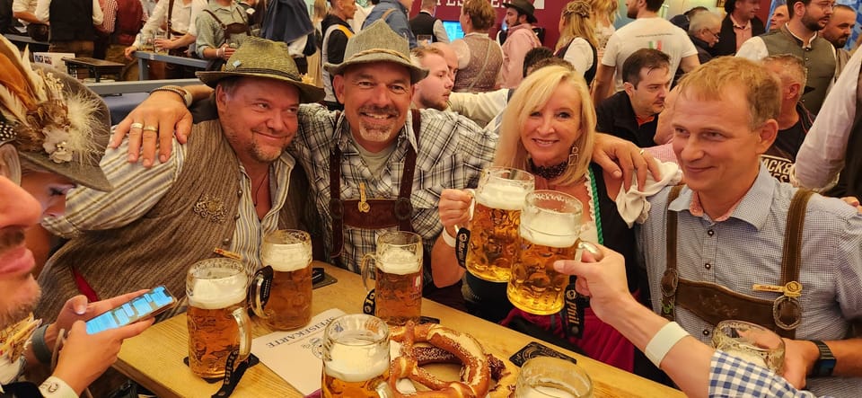 Munich: Oktoberfest Tour and Beerhall (Bierzelt) Reservation - Customer Feedback