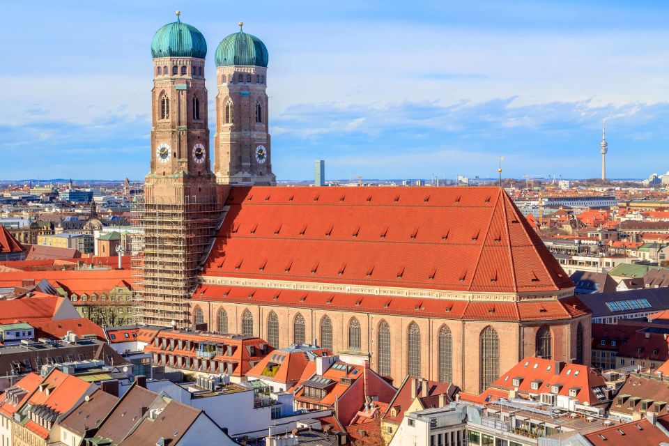 Munich: Old Town & Viktualienmarkt City Walk - Accessibility Features