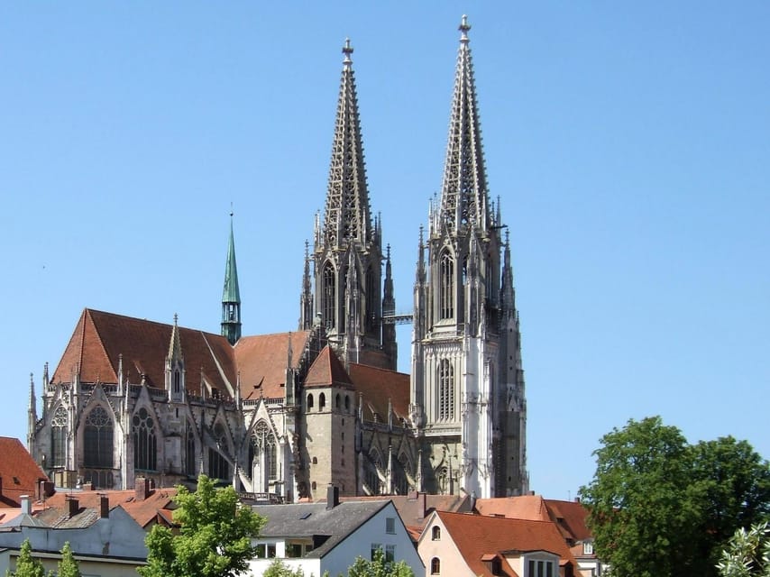 Munich to Regensburg: UNESCO World Heritage Site Regensburg - Enjoying Regensburgs Serene Green Spaces