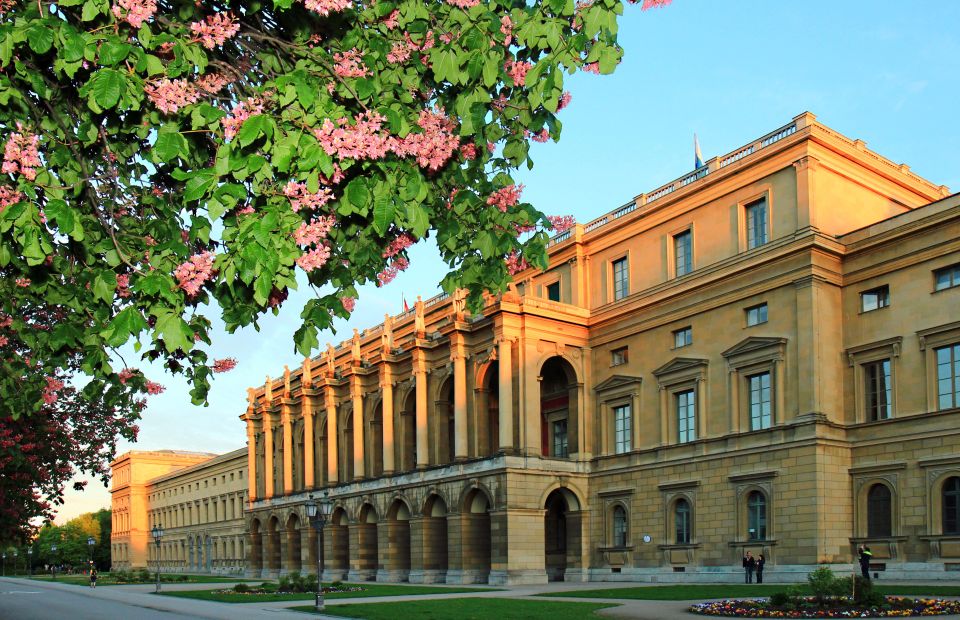 Munich: Walking Tour Old Town and Viktualienmarkt - Tips for Your Visit