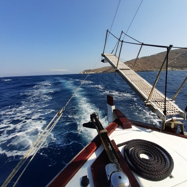 Mykonos: Sunset Boat Trip With Snacks and Drinks - Customer Ratings