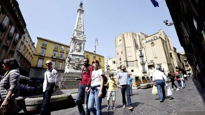 Naples: Highlightsstreet Food & Special Pizza Walkintour - Tour Duration and Inclusions