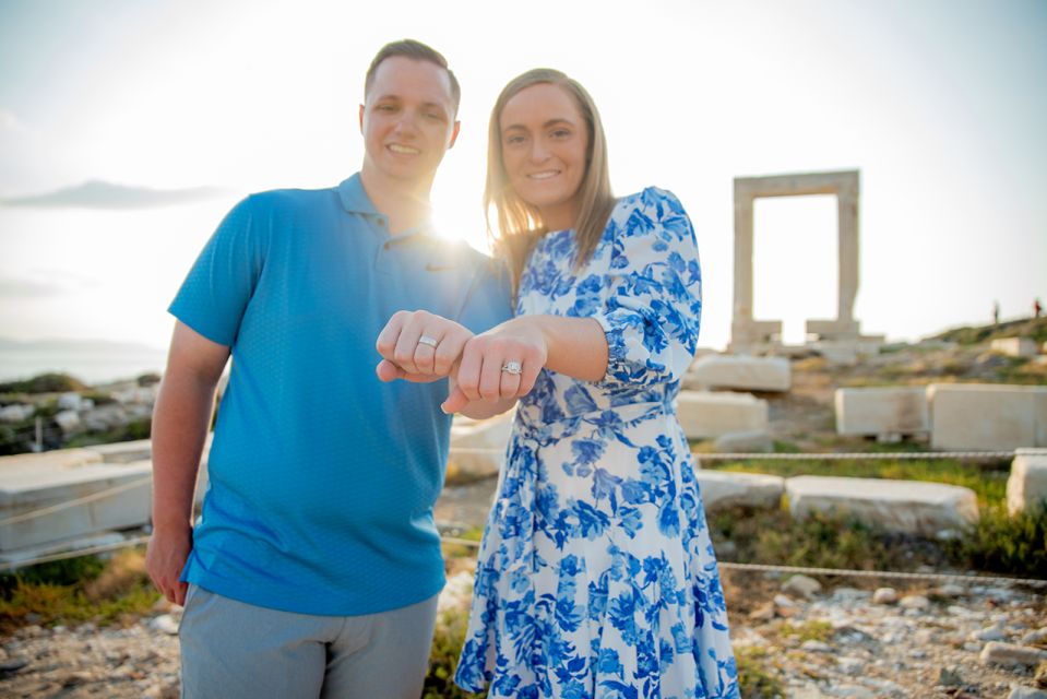 Naxos: Private Photoshoot in Old Town and Portara - Scenic Backdrops