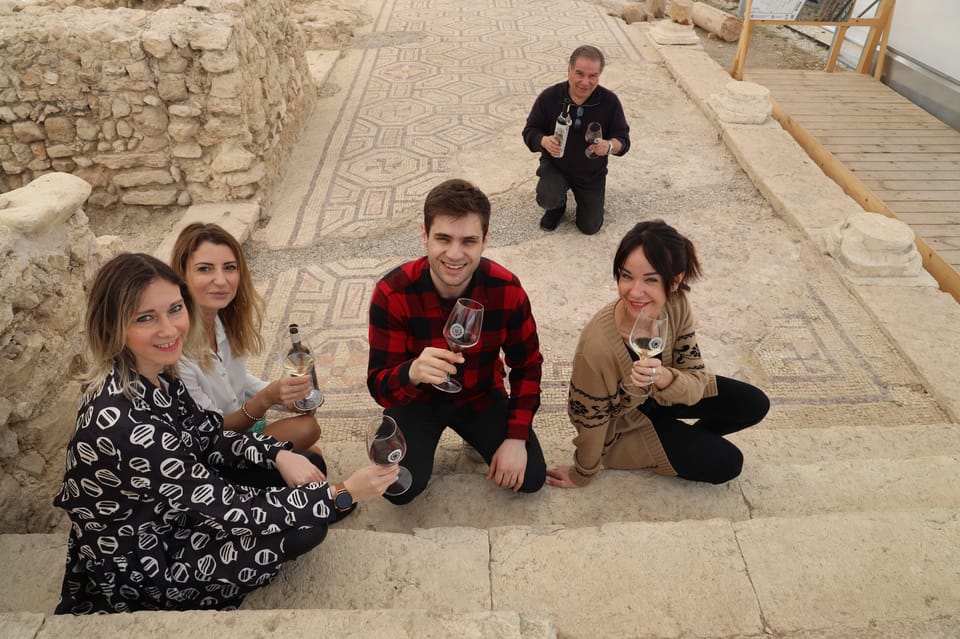 Negrar: Roman Villa Mosaics Tour & Valpolicella Wine Tasting - Exploring the Roman Villa and Valpolicella Wines