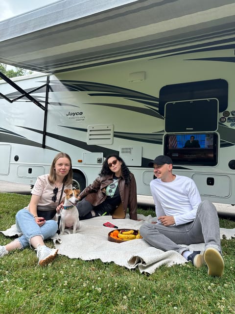 Niagara Falls Wine Tour From Toronto on RV - Motorhome - What to Bring