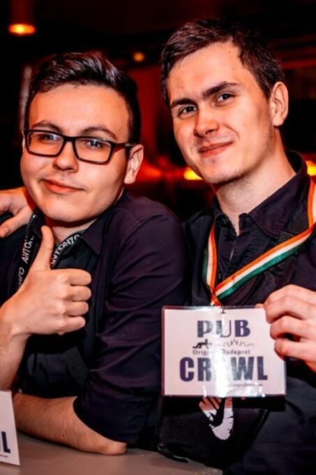 Nice: New Years Eve Pub Crawl With Shots and VIP Club Entry - Celebrating the New Year