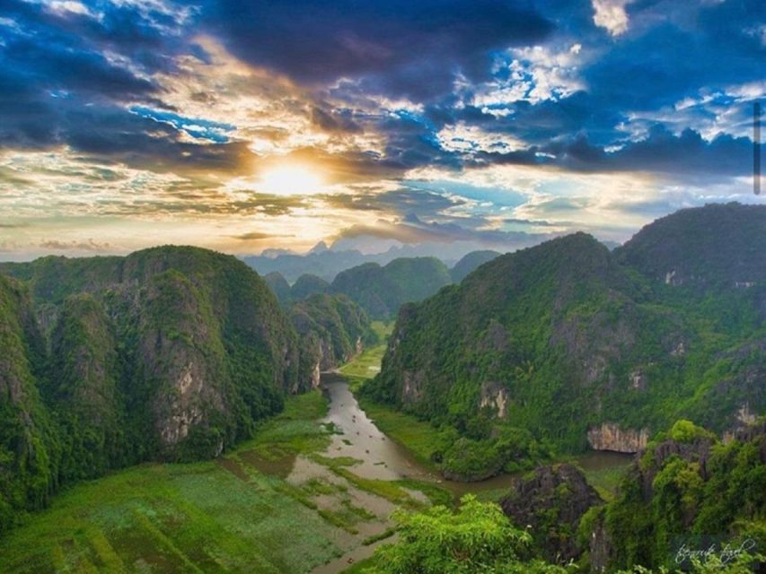 Ninh Binh Full Day Tour to Tam Coc Hoa Lu Small Group Buffet - What to Expect on the Tour