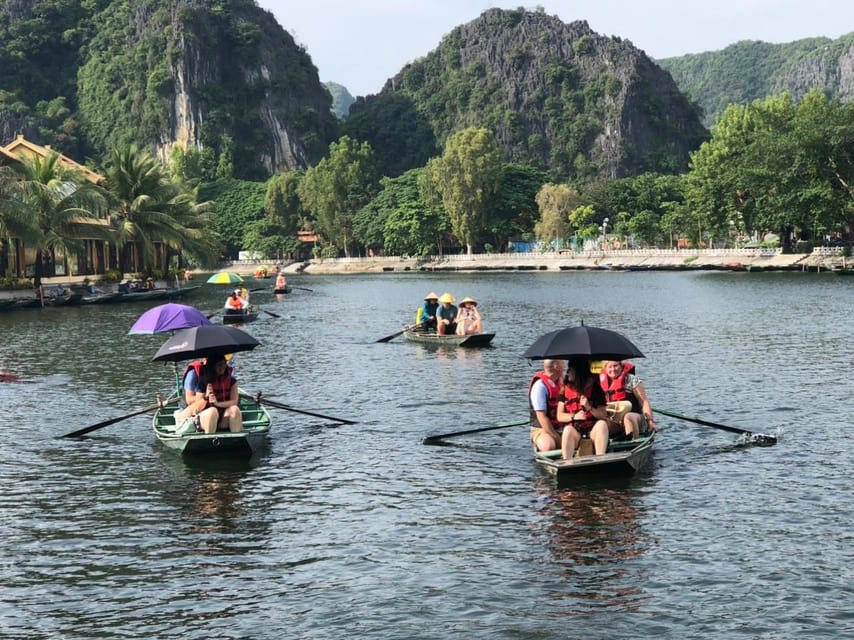 NINH BINH FULLDAY: SMALL GROUP TAM COC-HOA LU-CYCLING - Travel Tips and Recommendations