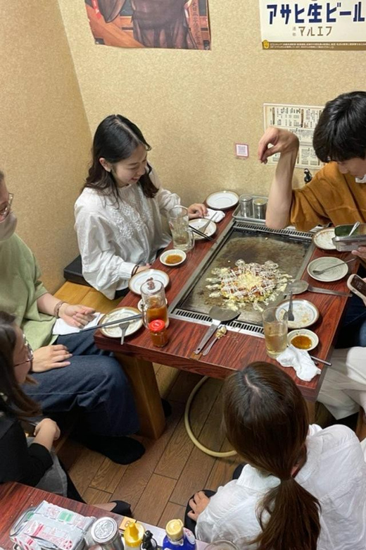 Okonomiyaki Cooking at a Traditional Restaurant. - Additional Services and Amenities