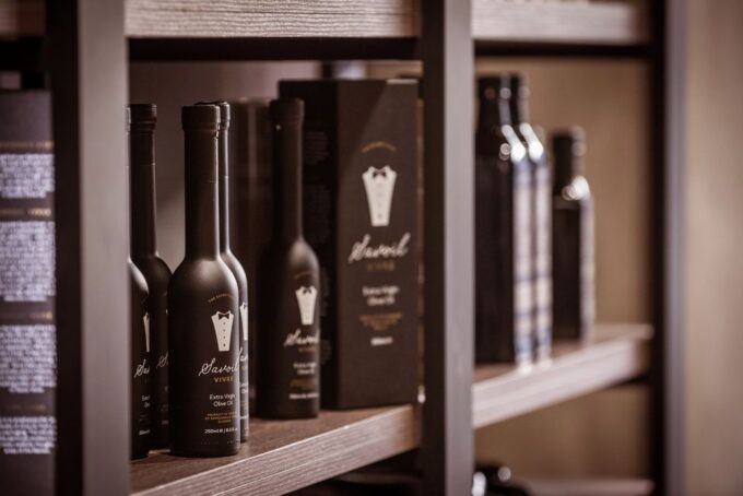 Olive Oil Food Pairing in Crete - Convenient Meeting Location