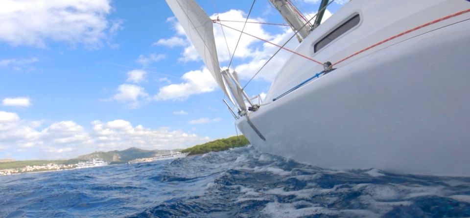 Paklinski Islands: Hvar Half-Day Morning Sailing Tour - Important Considerations