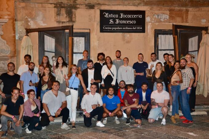 Palermo: Guided Bar Crawl With Shots and Discounts on Drinks - Meeting Point and Duration