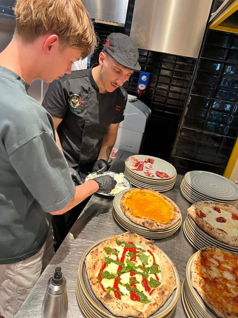 Palermo: Pizza Cooking Experience in Local Restaurant - Dress Code Suggestions