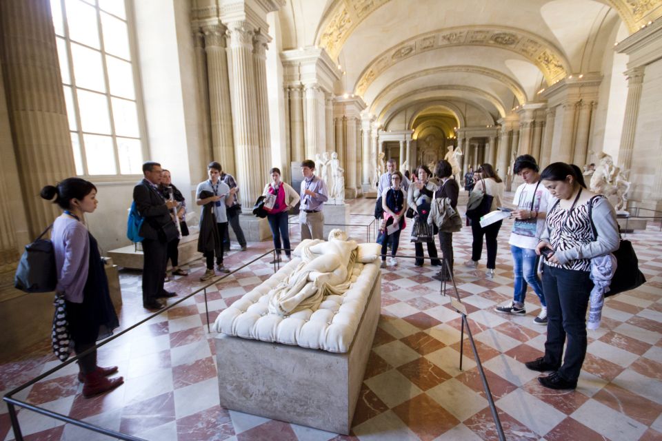 Paris: Louvre Museum Masterpieces Tour With Reserved Access - What to Bring