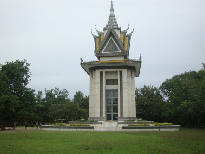 Phnom Penh: S-21 Prison and Killing Fields Half-Day Tour - What to Expect