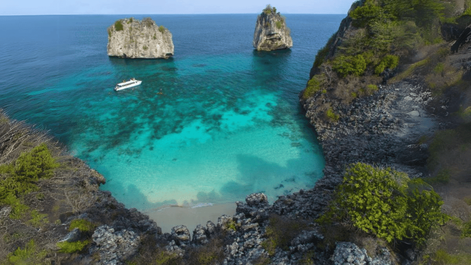 Phuket: Koh Rok and Koh Haa Islands (Queen of Andaman) - Dining and Beach Relaxation