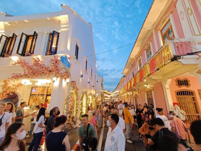 Phuket: Old Town, Chalong Temple, and Great Buddha Van Tour - Optional Activities