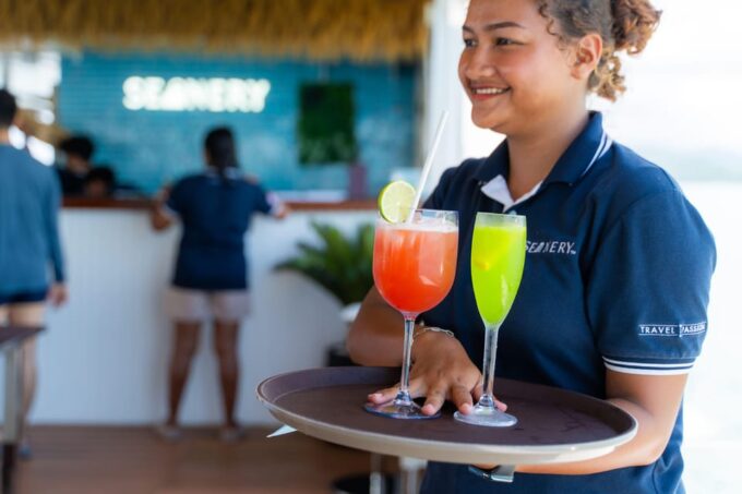 Phuket: Phang Nga Bay & James Bond Sunset Party Cruise - Onboard Entertainment