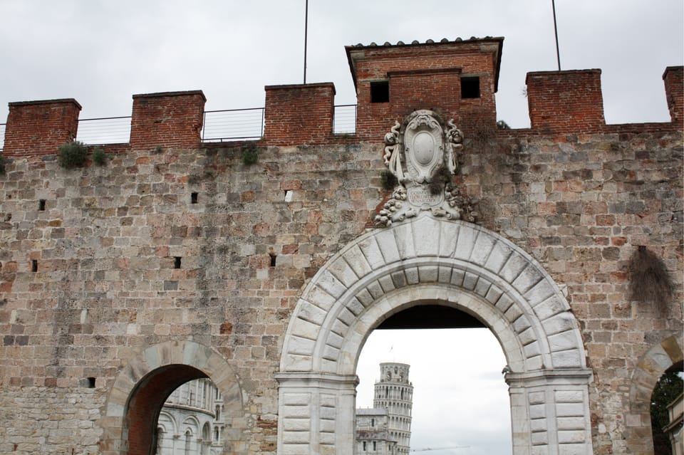 Pisa: First Discovery Walk and Reading Walking Tour - Booking and Payment