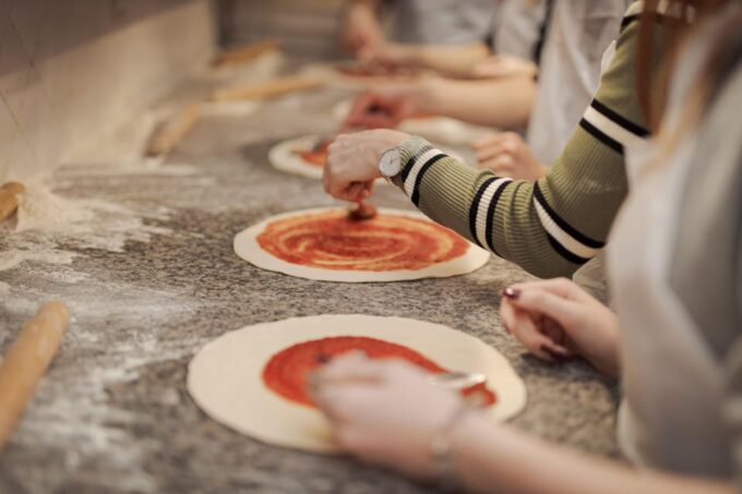 Pizza Cooking Class in Rome - Piazza Navona - Participant Restrictions and Reviews