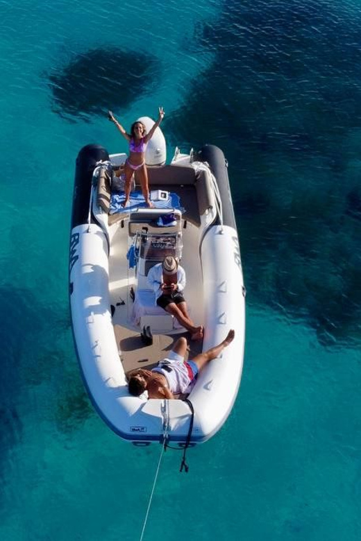 Porto Rotondo:Stylish & Comfortable Dinghy. Requires Licence - Security Deposit Information