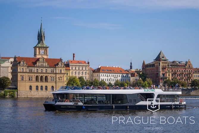 Prague Boats 1-hour Cruise - Language Support and Audio Guide