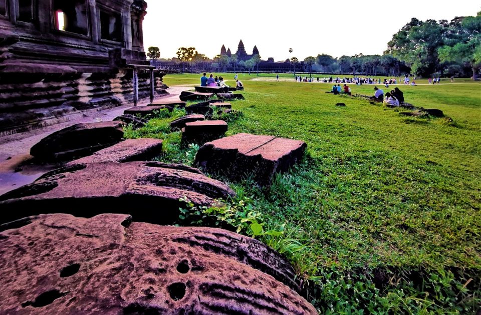 Private Angkor Wat, Ta Promh, Banteay Srei, Bayon Guide Tour - Transportation and Logistics