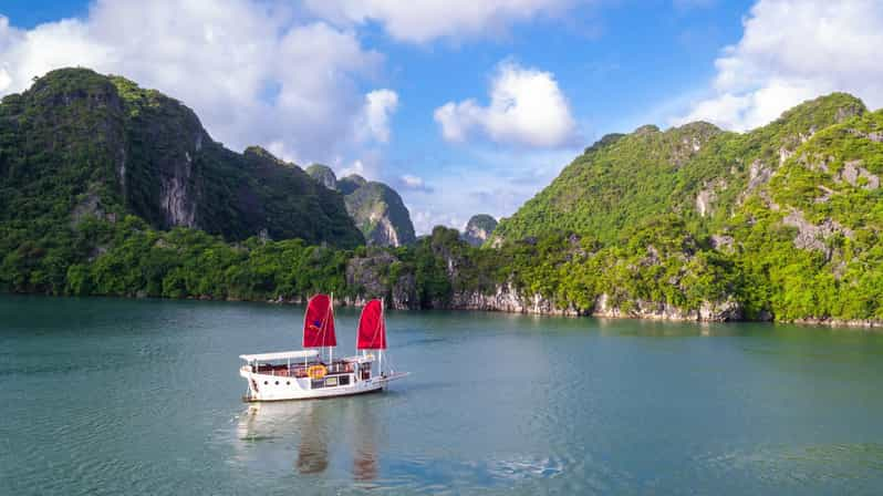 Private Bai Tu Long Day Cruise With Kayak - Kayaking Experience