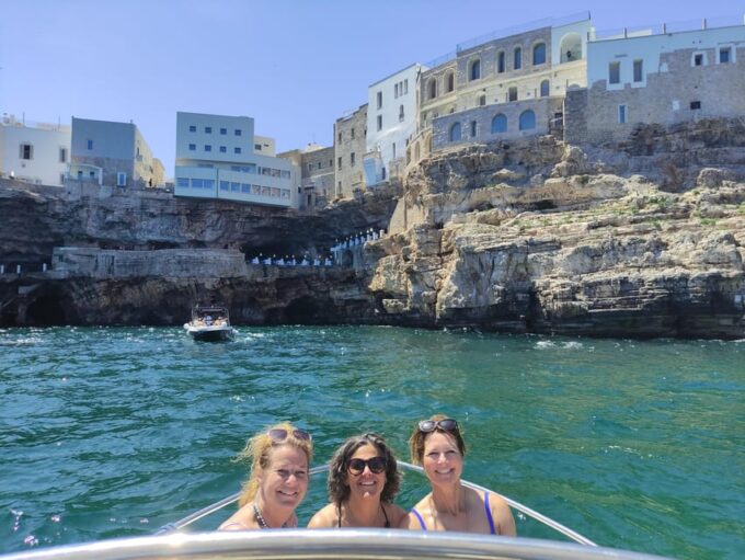 PRIVATE BOAT TOUR BETWEEN MONOPOLI AND POLIGNANO A MARE - Frequently Asked Questions