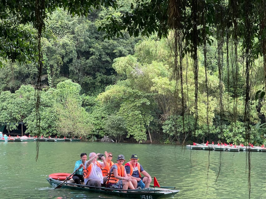 Private Day Tour: Thien Ha Cave - Local Family - Trang an - Local Family Experience