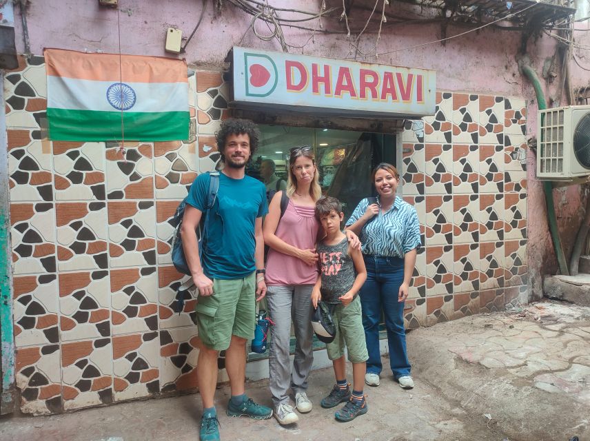 Private Dharavi Slum Tour Including Car Transfer - Tips for a Meaningful Visit