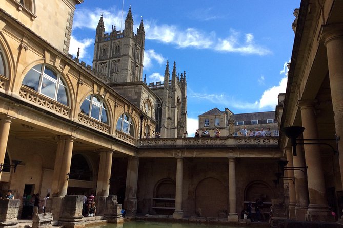 Private Full-Day Tour of Bath and Stonehenge From London - Discovering Ancient Stonehenge