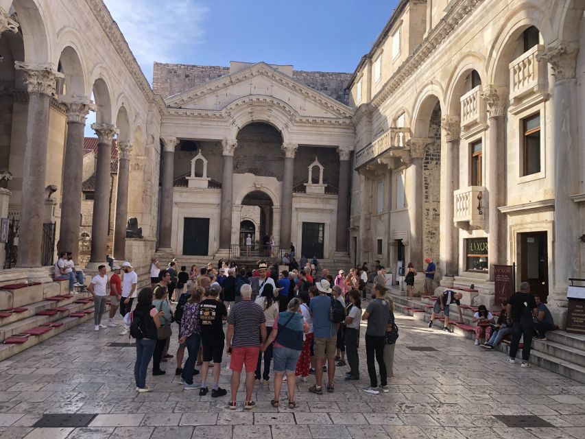 Private History Split Walking Tour - Wheelchair Accessibility