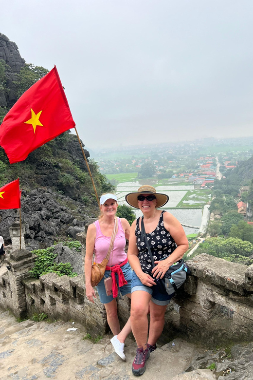 Private Ninh Binh Luxury Day Tour: Tam Coc, Mua Cave, Biking - Inclusions and Exclusions