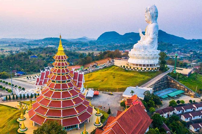 Private Tour: Incredible Temples of Chiang Rai - Customer Experiences