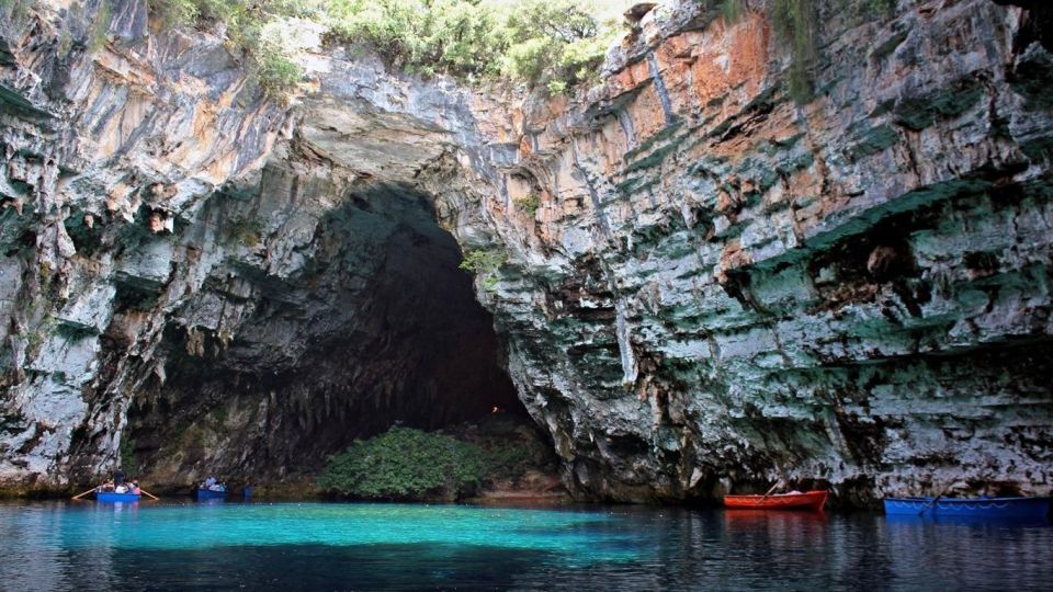 Private Tour: Melissani & Assos Village With Wine Tasting - Inclusions and Amenities