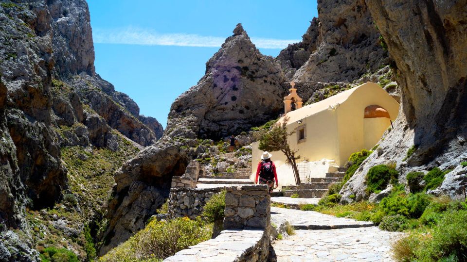 Rethymno Old Town - Preveli Beach - Kourtaliotiko Gorge - Tour Features and Languages