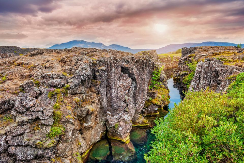 Reykjavík: Golden Circle and Blue Lagoon Tour With Transfers - Best Time to Visit