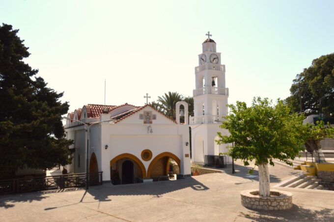 Rhodes: Island Tour by Bus - Transportation and Guides