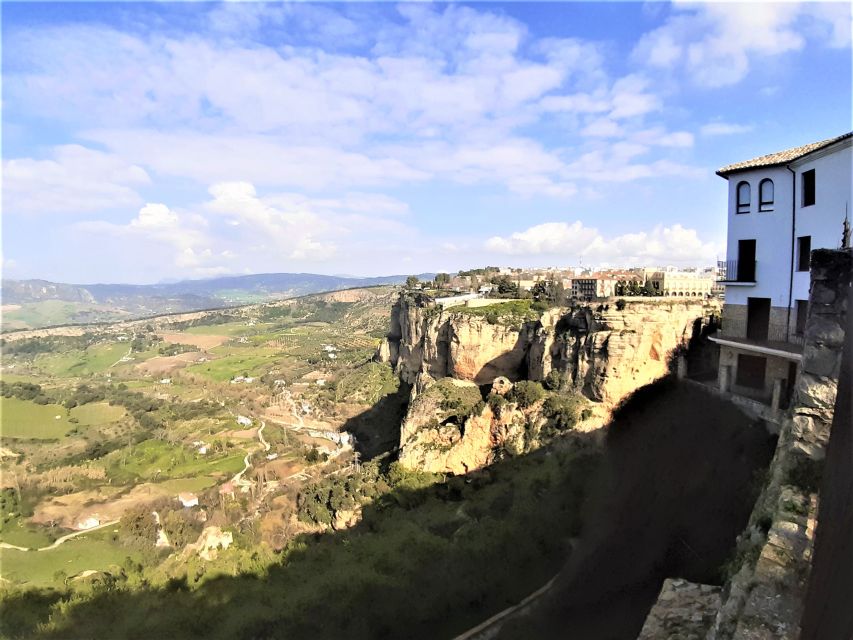 Ronda: Sightseeing Walking Tour - Exploring Rondas Romance and History