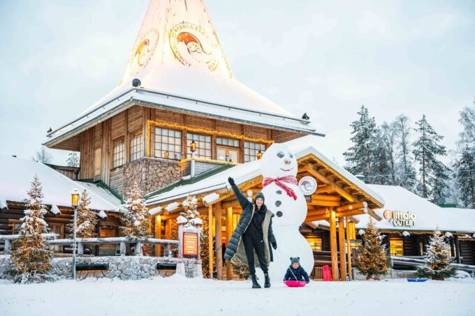 Rovaniemi: Private Pro Photoshoot in Santa Claus Village - Transportation and Logistics