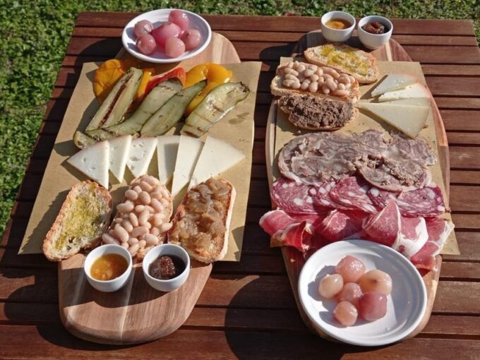 San Gimignano: Wines and Oil Tasting With Vineyards Tour - Savoring Artisanal Olive Oils