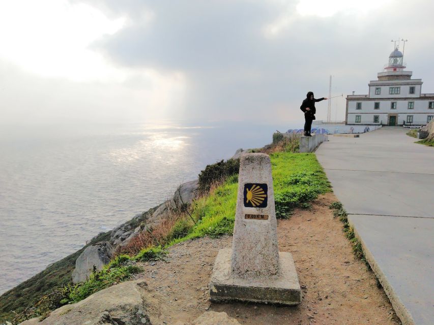 Santiago De Compostela: Finisterre, Muxia & Costa Da Morte - Meeting Point