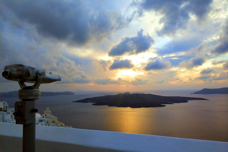 Santorini: Must-See Highlights Private Sightseeing Tour - Booking Information and Tips