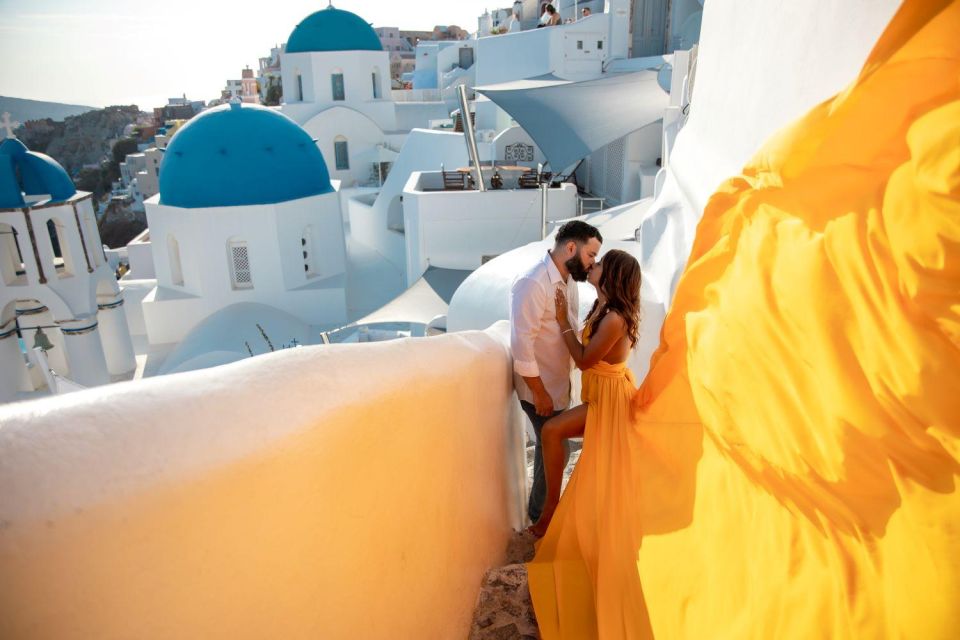 Santorini: Unique Flying Dress Photoshoot Experience - Photo Delivery Process