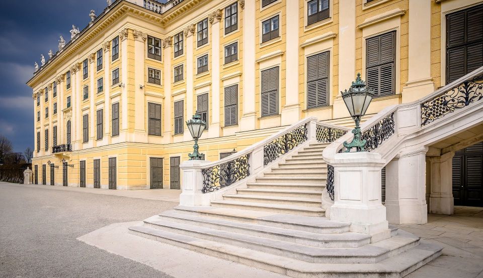 Schönbrunn Palace & Gardens Tour - Tips for Visitors