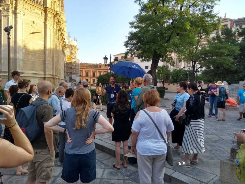 Seville: Alcázar Fast-Track Access With Guided Tour - Languages and Commentary